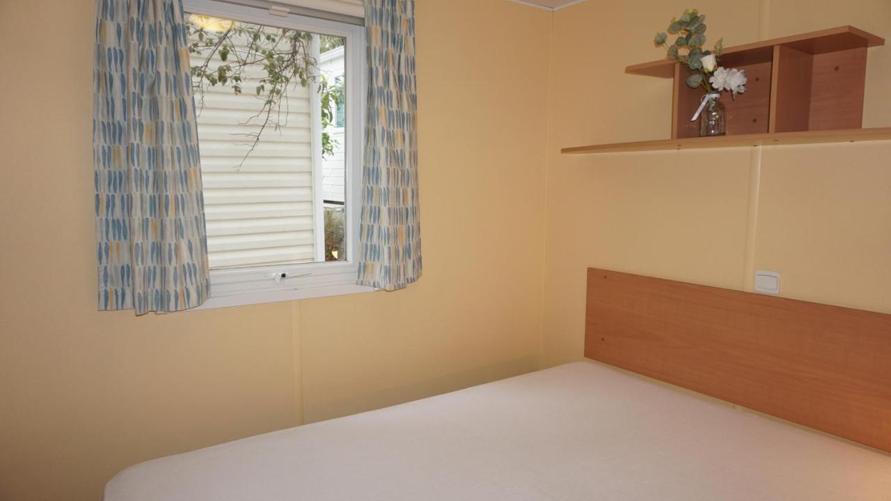 Chalets Met Buitenkeuken Op Camping Lei Suves - Joycasa Roquebrune-sur Argens Dış mekan fotoğraf