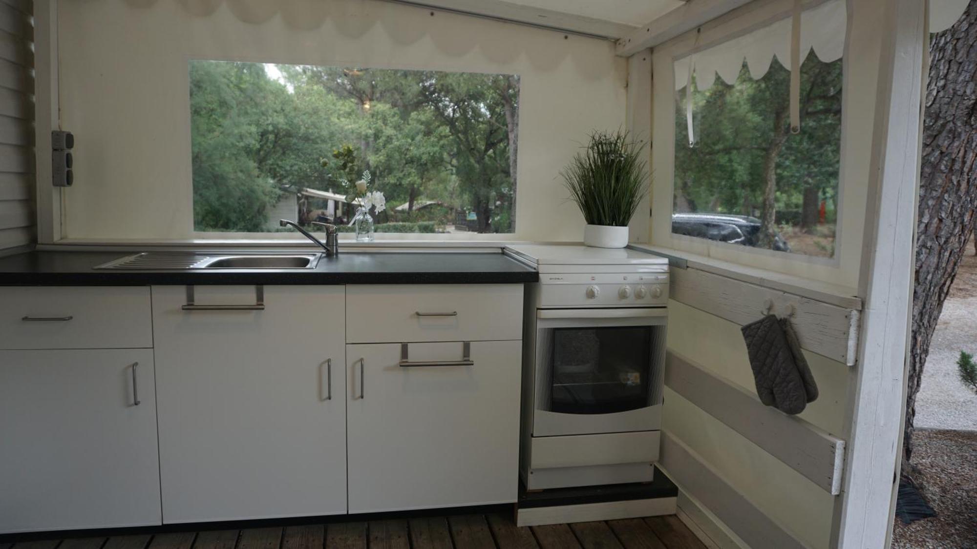 Chalets Met Buitenkeuken Op Camping Lei Suves - Joycasa Roquebrune-sur Argens Dış mekan fotoğraf